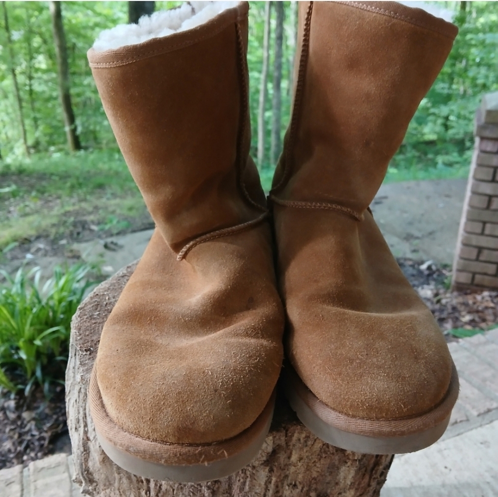 Koolaburra By‎ UGG. SZ.9 Tan Suede Boots